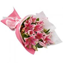 Pink lilies bouquet